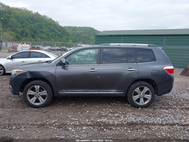 Toyota Highlander Limited V6