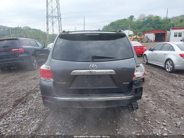 Toyota Highlander Limited V6