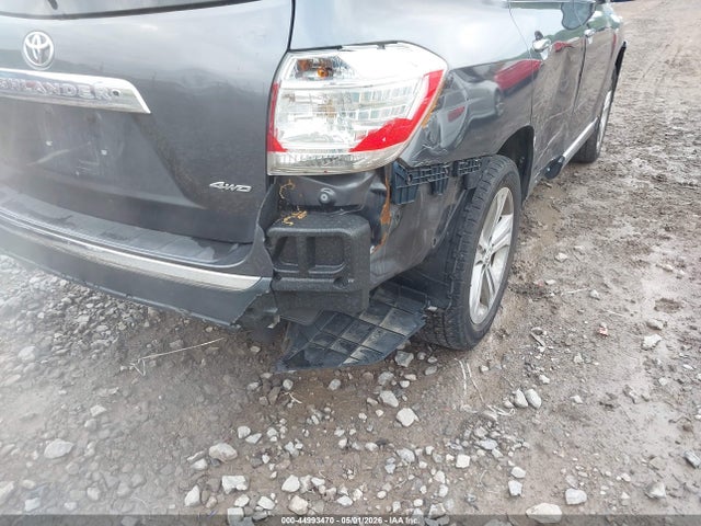 Toyota Highlander Limited V6