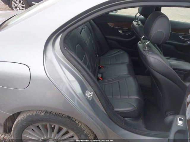 Mercedes-Benz C-Class Luxury 4matic