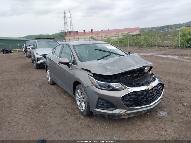 Salvage Chevrolet Cruze Image