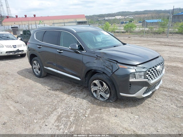 Salvage Hyundai SANTA FE Image