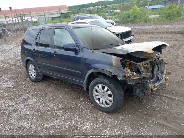 Salvage Honda CR-V Image
