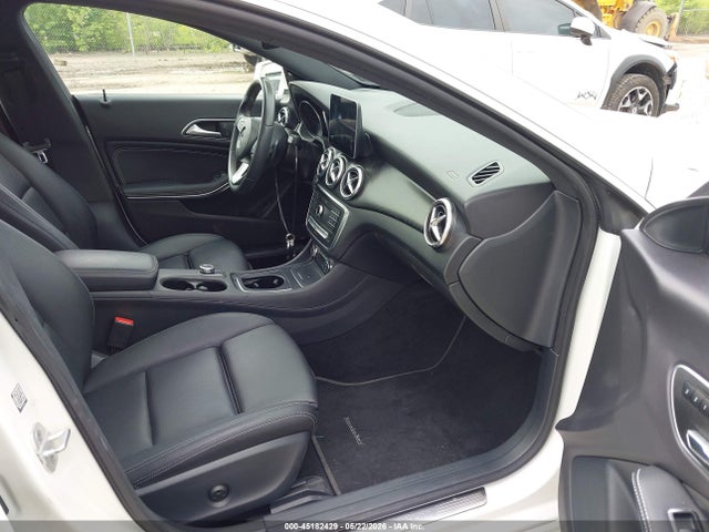 Mercedes-Benz Cla-class 4matic