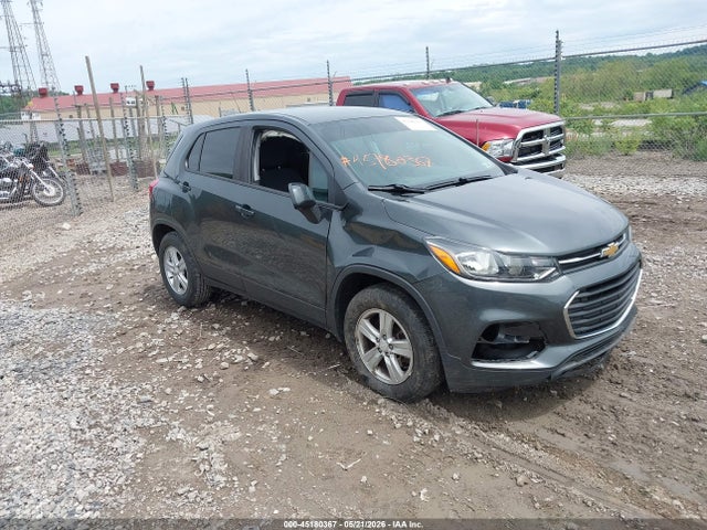 Salvage Chevrolet Trax Image