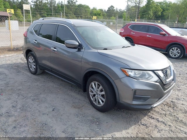 Salvage Nissan Rogue Image