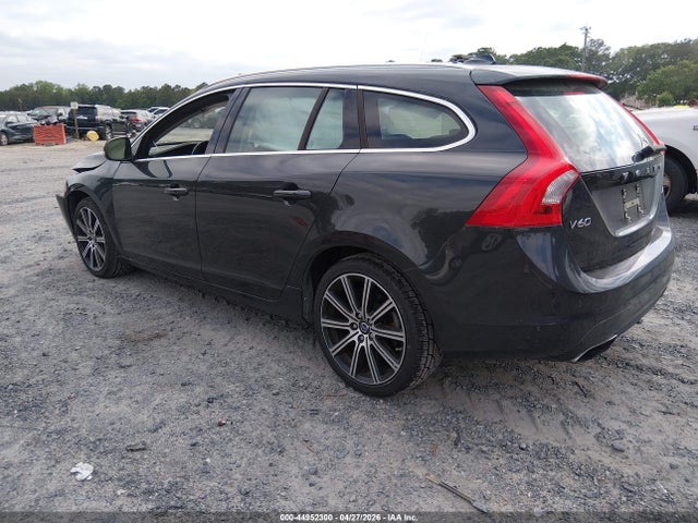 Volvo V60 T5 Platinum