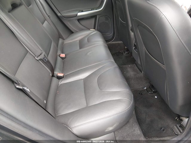 Volvo V60 T5 Platinum