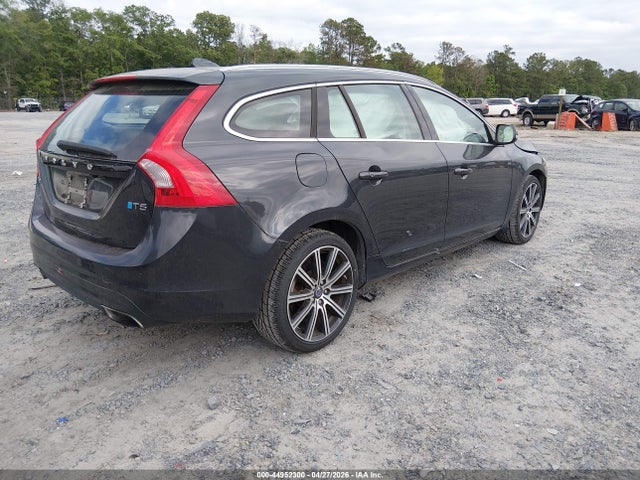 Volvo V60 T5 Platinum