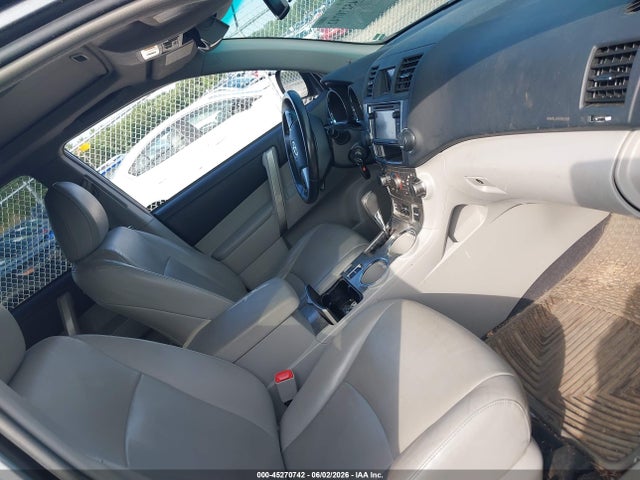 Toyota Highlander Se V6