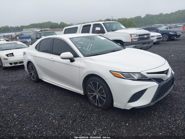 Salvage Toyota Camry Image