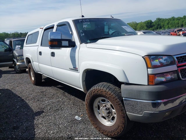 Salvage Chevrolet Silverado 2500 Image