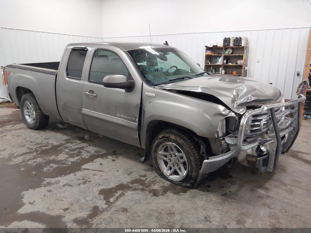 Salvage GMC Sierra 1500 Image