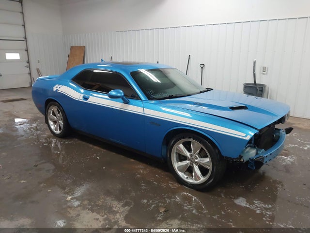Salvage Dodge Challenger Image