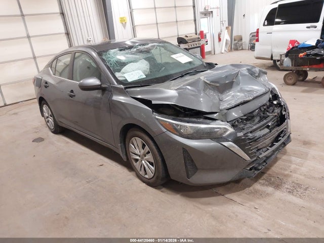 Salvage Nissan Sentra Image