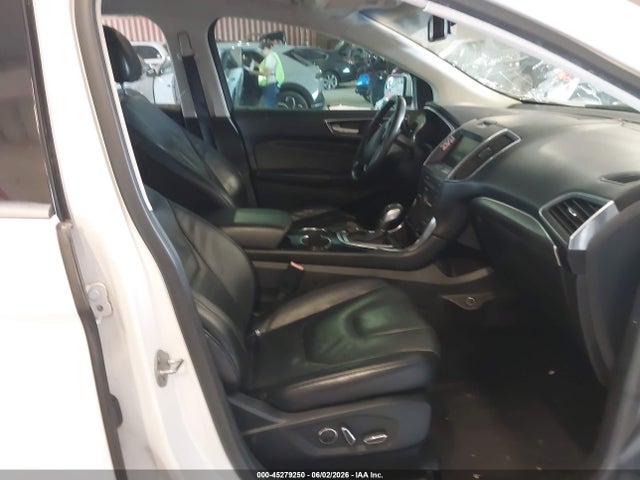 Ford Edge Titanium