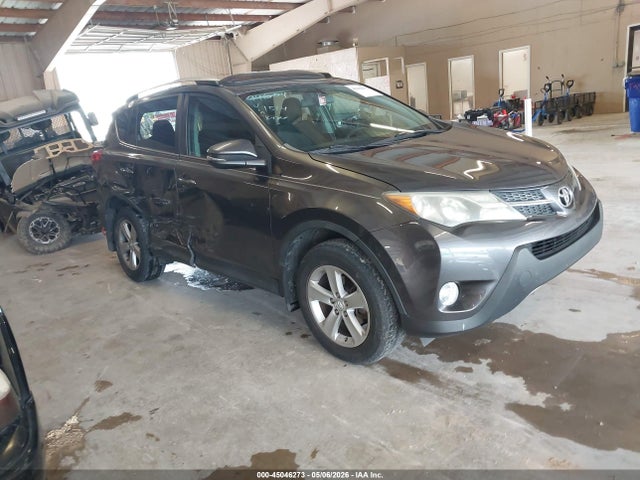 Salvage Toyota RAV4 Image