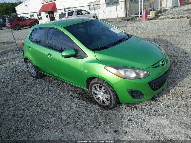 Salvage Mazda Mazda2 Image