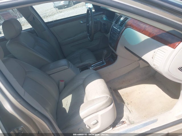 Cadillac DTS Standard
