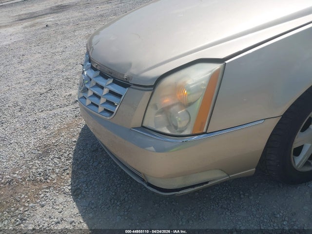 Cadillac DTS Standard