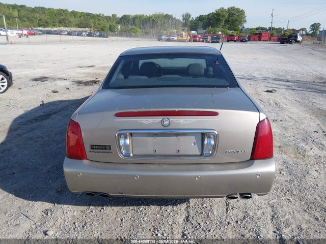 Cadillac DeVille Standard