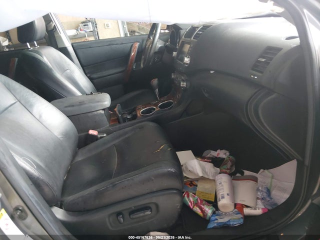 Toyota Highlander Limited V6