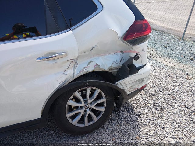 Nissan Rogue Sv