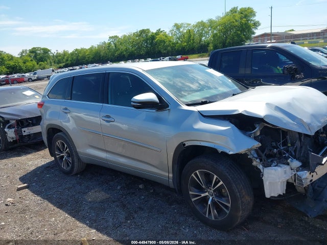 Toyota Highlander Le Plus