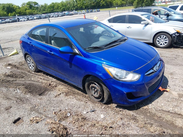 Salvage Hyundai ACCENT Image