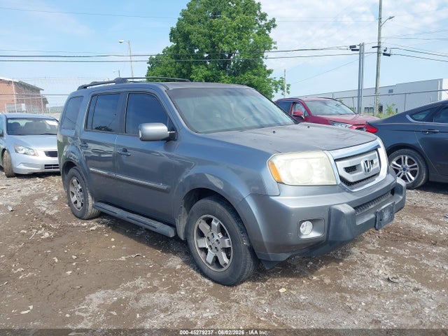 Salvage Honda Pilot Image