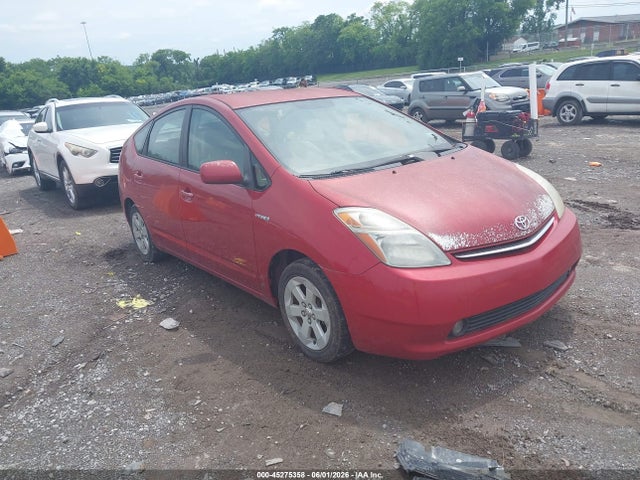 Salvage Toyota Prius Image