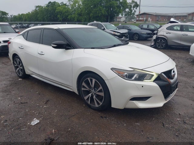 Salvage Nissan Maxima Image