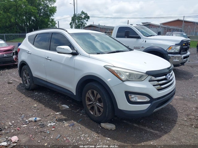 Salvage Hyundai SANTA FE Image