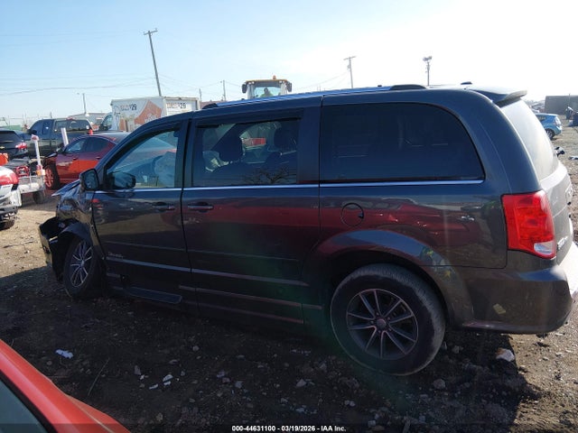 Dodge Grand Caravan Sxt