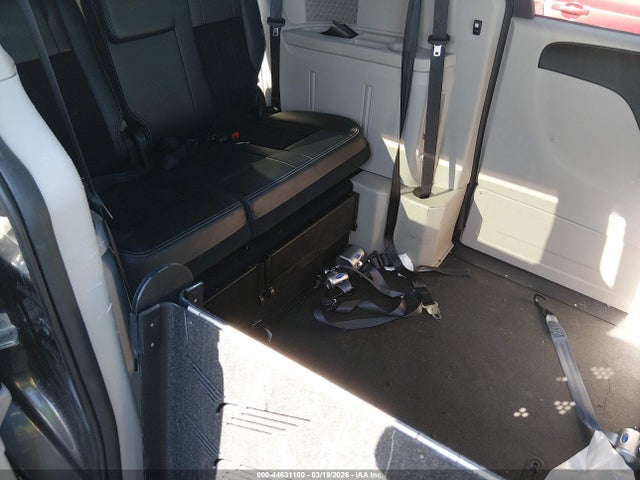 Dodge Grand Caravan Sxt