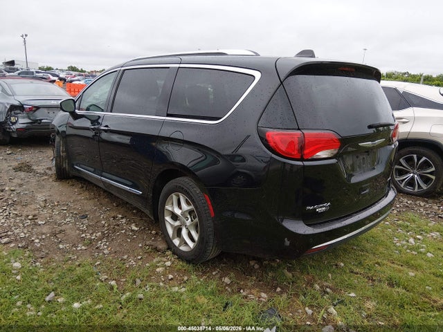 Chrysler Pacifica Limited