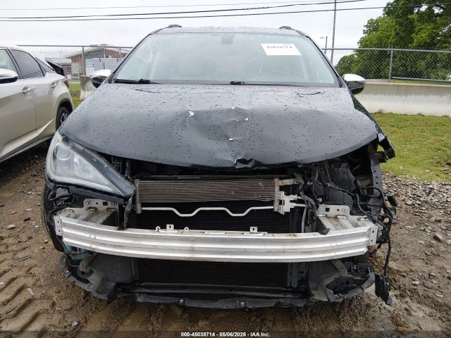 Chrysler Pacifica Limited