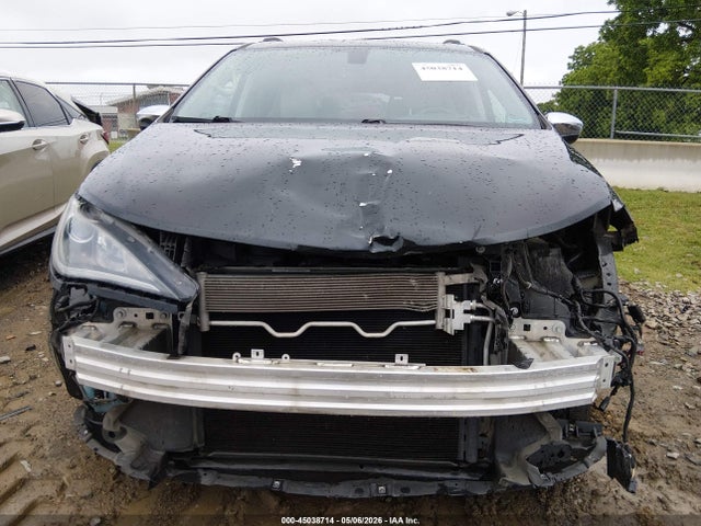 Chrysler Pacifica Limited