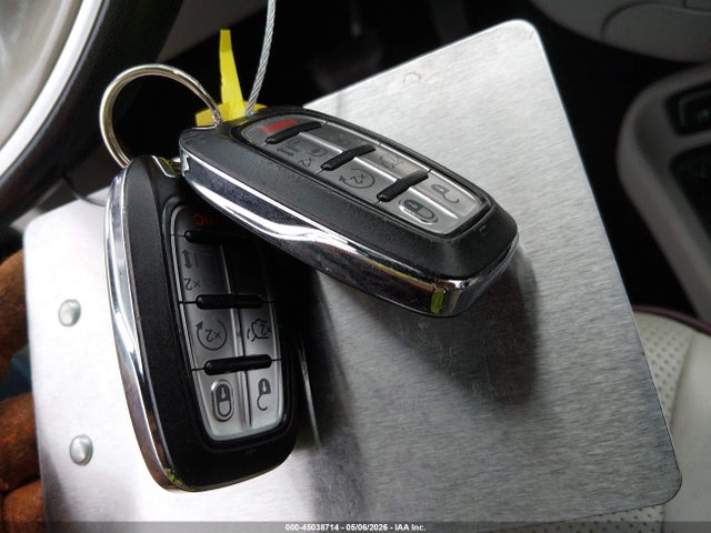 Chrysler Pacifica Limited