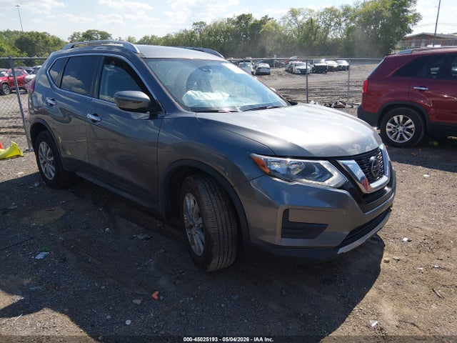 Salvage Nissan Rogue Image