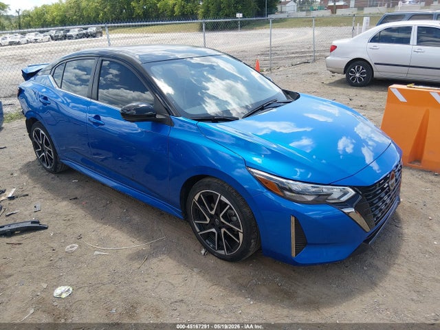 Salvage Nissan Sentra Image