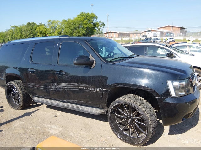Salvage Chevrolet Suburban 1500 Image
