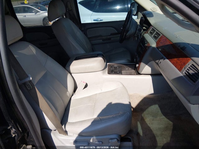 Chevrolet Suburban 1500 Lt1