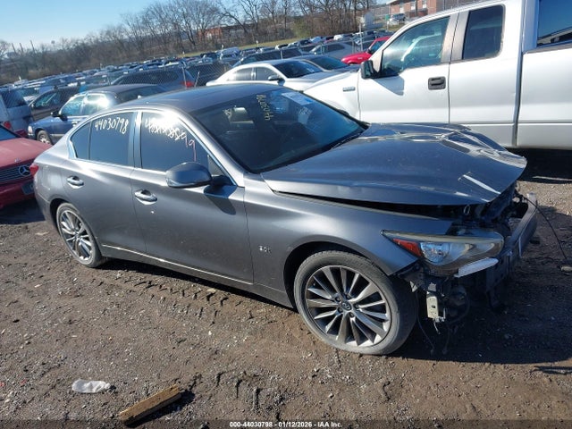 INFINITI Q50 3.0t Luxe