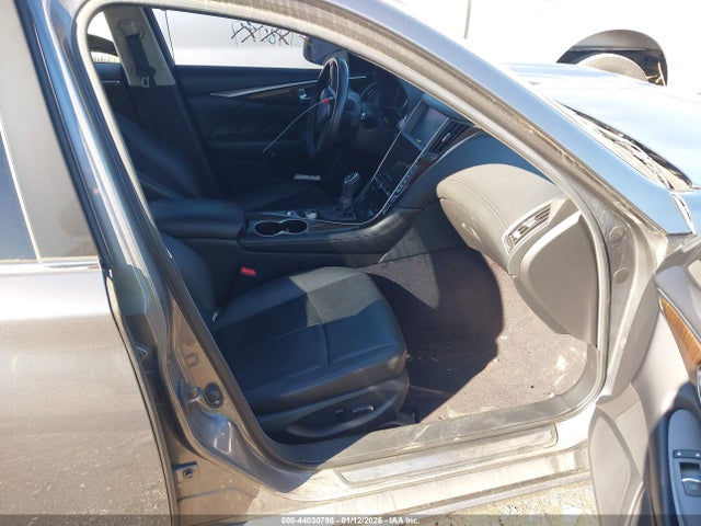 INFINITI Q50 3.0t Luxe