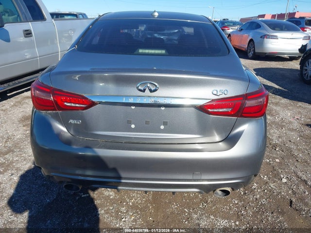 INFINITI Q50 3.0t Luxe