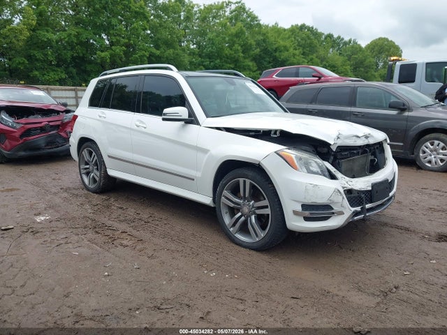 Salvage Mercedes-Benz GLK Image
