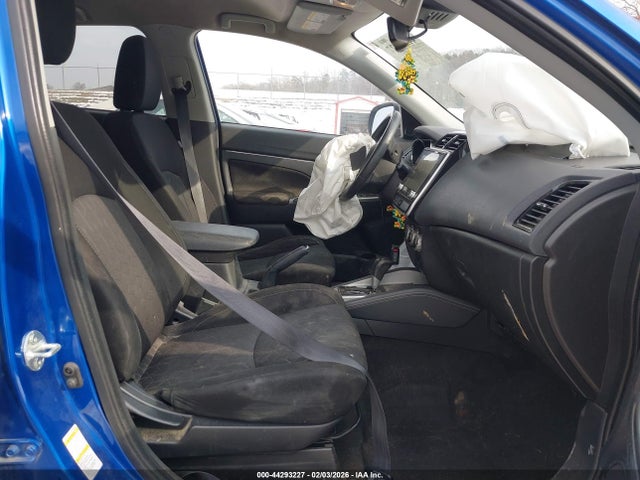 Mitsubishi Outlander 2.0 Se