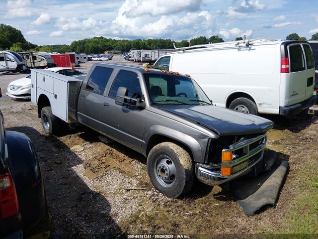 Salvage Chevrolet K3500 Image