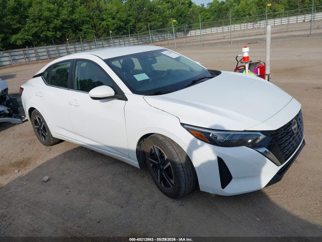 Salvage Nissan Sentra Image